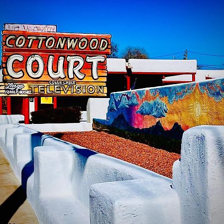 Cottonwood Court Motel Санта Фе Екстериор снимка