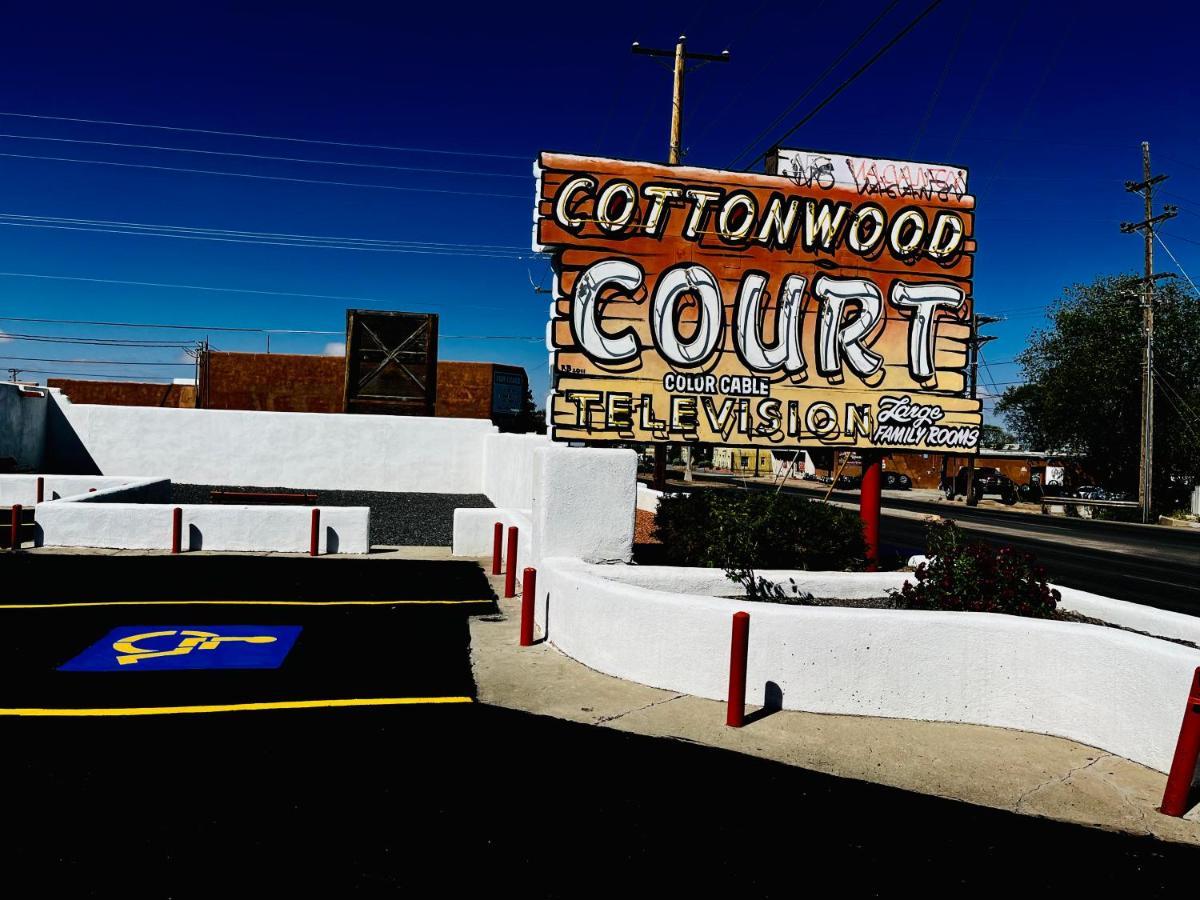 Cottonwood Court Motel Санта Фе Екстериор снимка