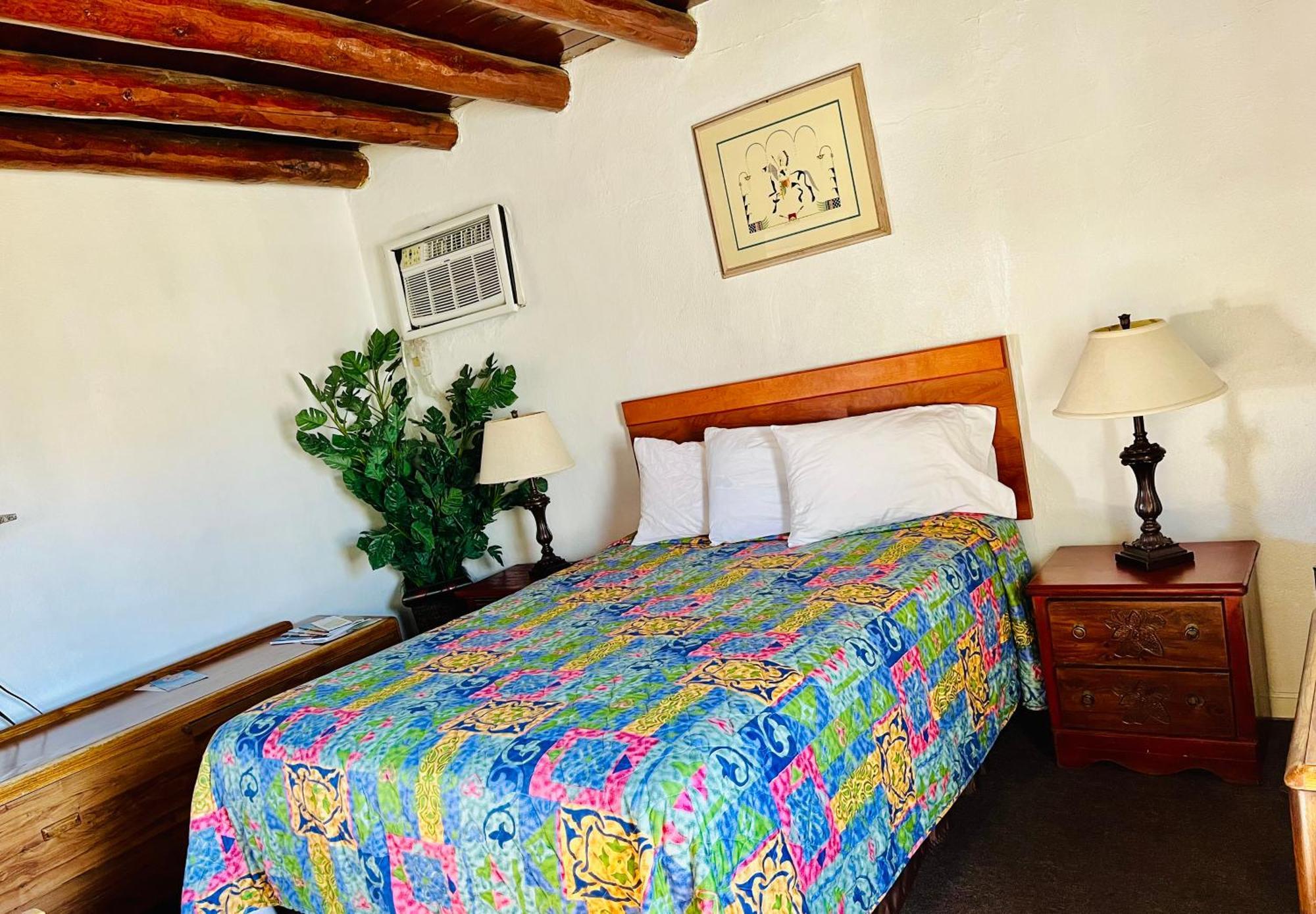 Cottonwood Court Motel Санта Фе Екстериор снимка